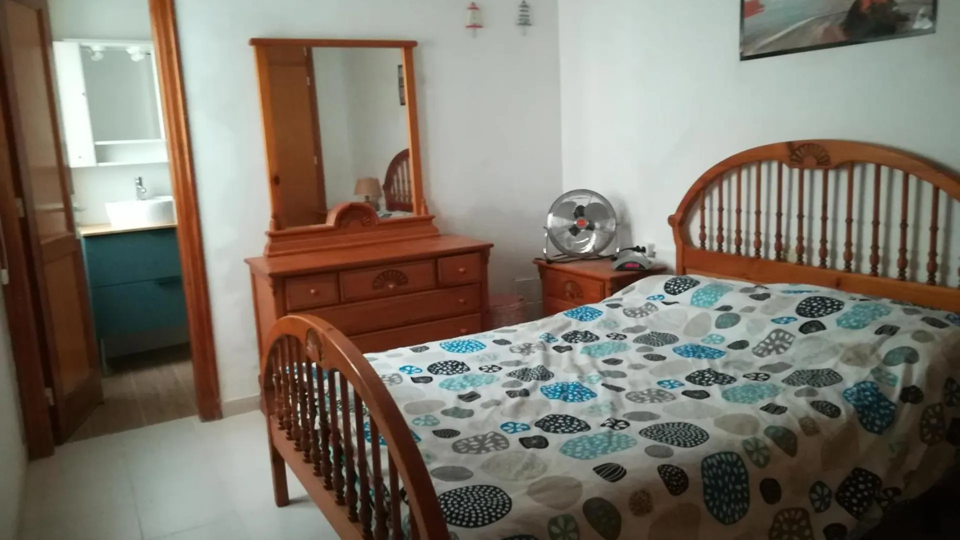 Large Beachfront Apartment Medano El Medano