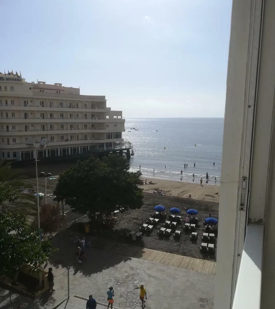 Large Beachfront Apartment Medano El Medano  0*, El Medano (Tenerife)